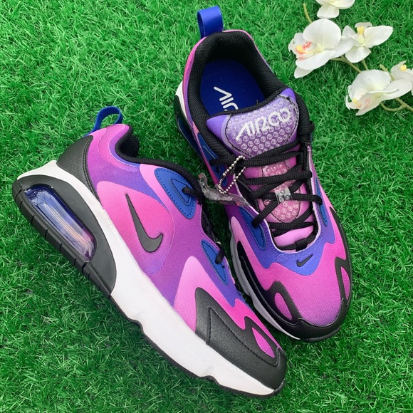 Nike Air Max 200 SE Women’s - Picture 2 of 8